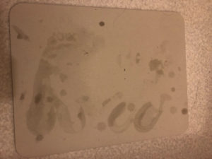 珪藻土バスマット（濡れた足で踏んだあと）