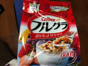 カルビー　フルグラ